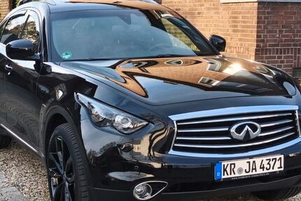 INFINITI QX70 96.000 km 21.998 &euro; Krefeld 47804