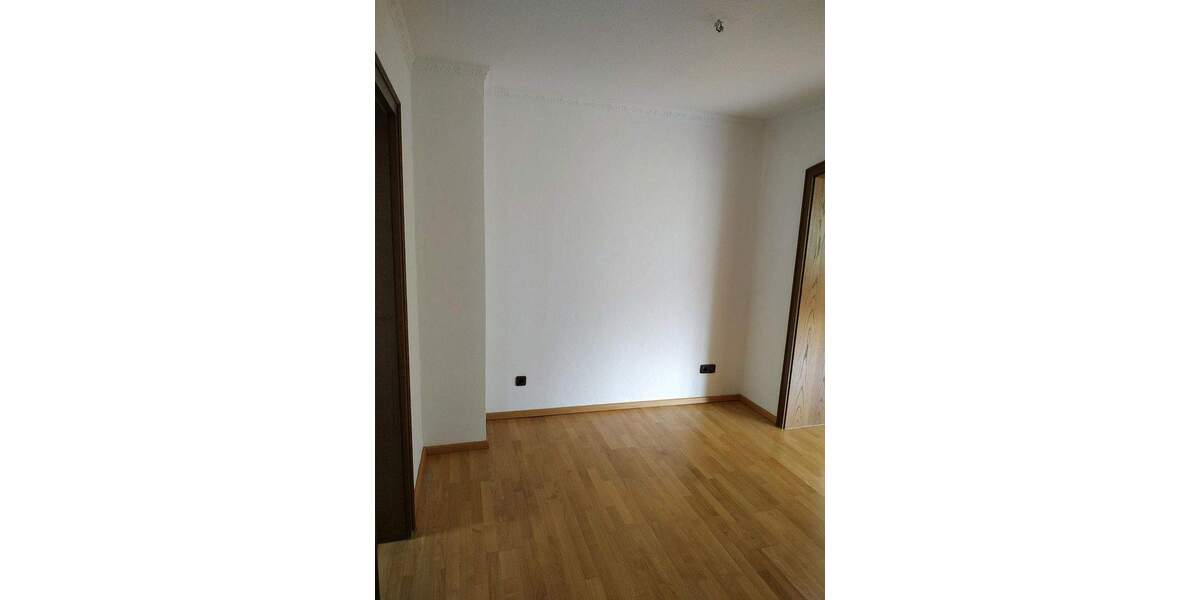 Etagenwohnung Krefeld Hüls - 2 Zimmer, 74 m&sup2;, 850&euro; | Angebot:25760379