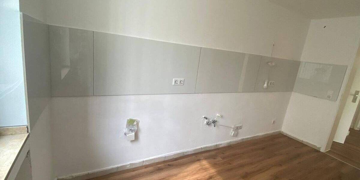 Etagenwohnung Düsseldorf Lohausen - 2 Zimmer, 77 m&sup2;, 1.400&euro; | Angebot:26933027