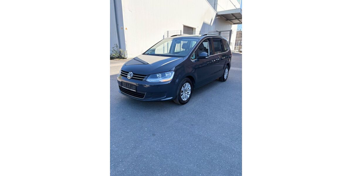 VW Sharan 227.000 km 8.700 &euro; Düsseldorf 40589