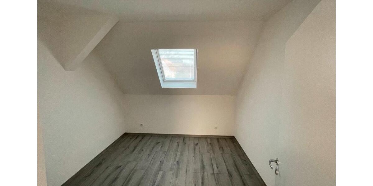 Dachgeschoßwohnung Hückelhoven - 2 Zimmer, 42 m&sup2;, 575&euro; | Angebot:26032961