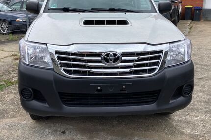 Toyota Hilux 265.000 km 12.900 &euro; Heinsberg 52525