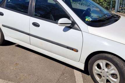 Renault Laguna 13.100 km 3.200 &euro; Mönchengladbach, Stadt 41069