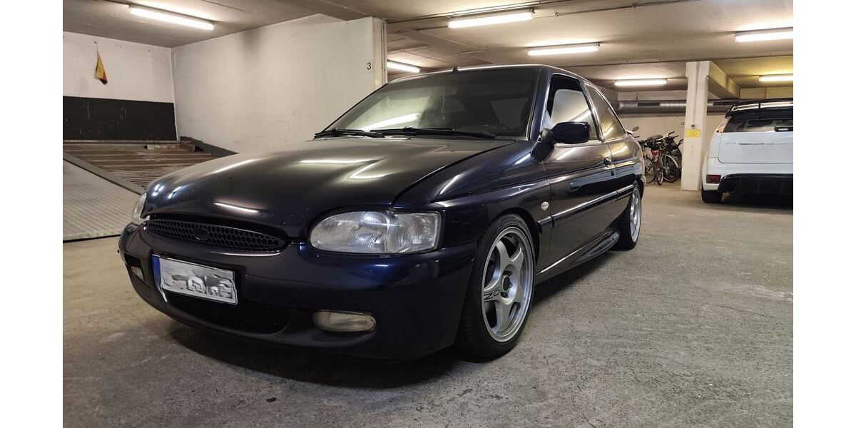 Ford Escort 230.000 km 7.499 &euro; Düsseldorf 40468