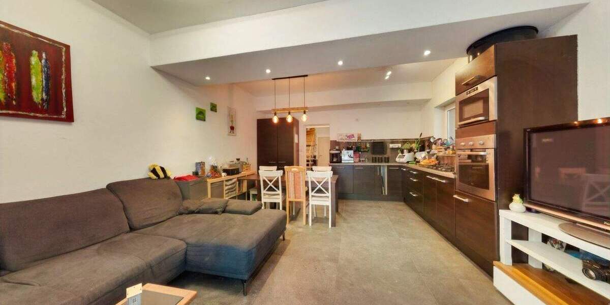 Mehrfamilienhaus, Wohnhaus Geldern - 7 Zimmer, 200 m&sup2;, 299.000&euro; | Angebot:25744053