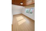 Erdgeschoßwohnung Kaarst - 7 Zimmer, 180 m&sup2;, 1.900&euro; | Angebot:26548422