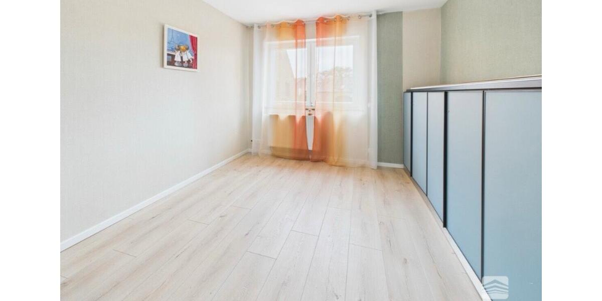 Etagenwohnung Heinsberg - 3 Zimmer, 135 m&sup2;, 1.100&euro; | Angebot:25657874
