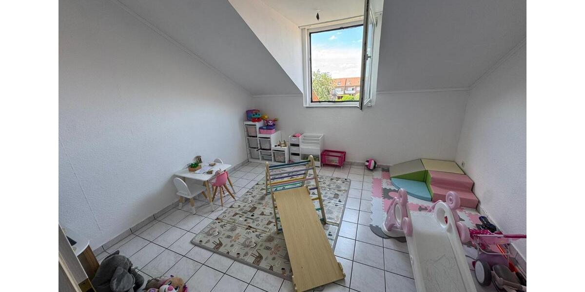 Dachgeschoßwohnung Erkelenz - 3 Zimmer, 81 m&sup2;, 215.000&euro; | Angebot:27096068