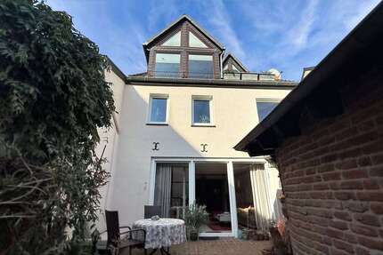 Haus Krefeld Gellep-Stratum - 4 Zimmer, 154 m&sup2;, 485.000&euro; | Angebot:25987473