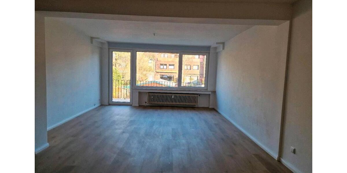 Etagenwohnung Düsseldorf Stadtbezirk 6 - 3 Zimmer, 85 m&sup2;, 1.300&euro; | Angebot:25972369