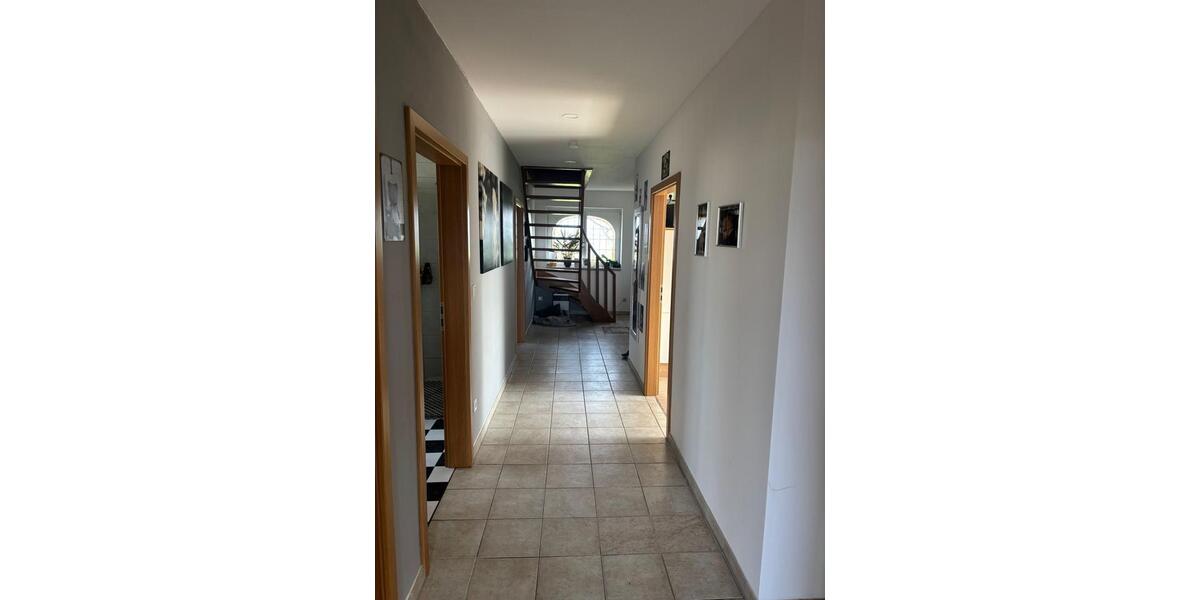 Etagenwohnung Rheurdt - 3 Zimmer, 120 m&sup2;, 1.200&euro; | Angebot:26623843