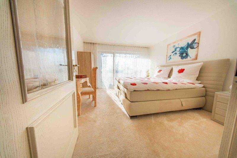 Mehrfamilienhaus, Wohnhaus Mönchengladbach Dohr - 4 Zimmer, 125 m&sup2;, 1.599&euro; | Angebot:25834455