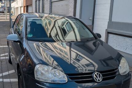 VW Golf 234.098 km 999 &euro; Düsseldorf 40629