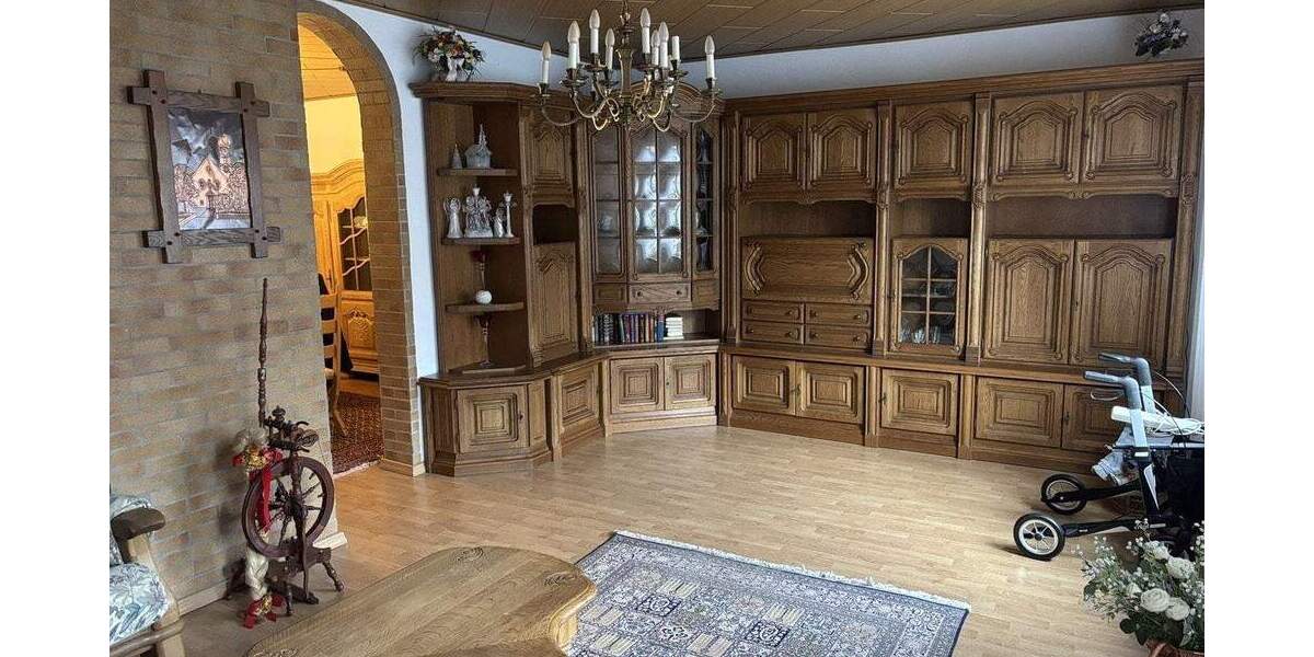 Einfamilienhaus Krefeld Gartenstadt - 4 Zimmer, 127 m&sup2;, 365.000&euro; | Angebot:25693379