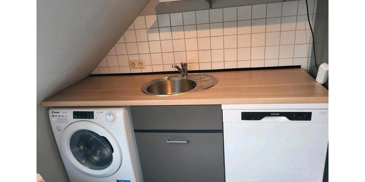 Dachgeschoßwohnung Krefeld Hüls - 2 Zimmer, 58 m&sup2;, 613&euro; | Angebot:26036366