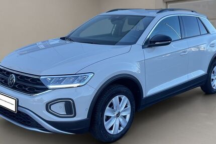 VW T-Roc 6.995 km 27.849 &euro; Krefeld 47805