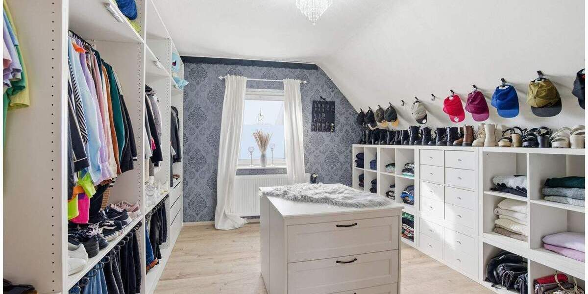 Mehrfamilienhaus, Wohnhaus Heinsberg Karken - 3 Zimmer, 107 m&sup2;, 220.000&euro; | Angebot:25999721