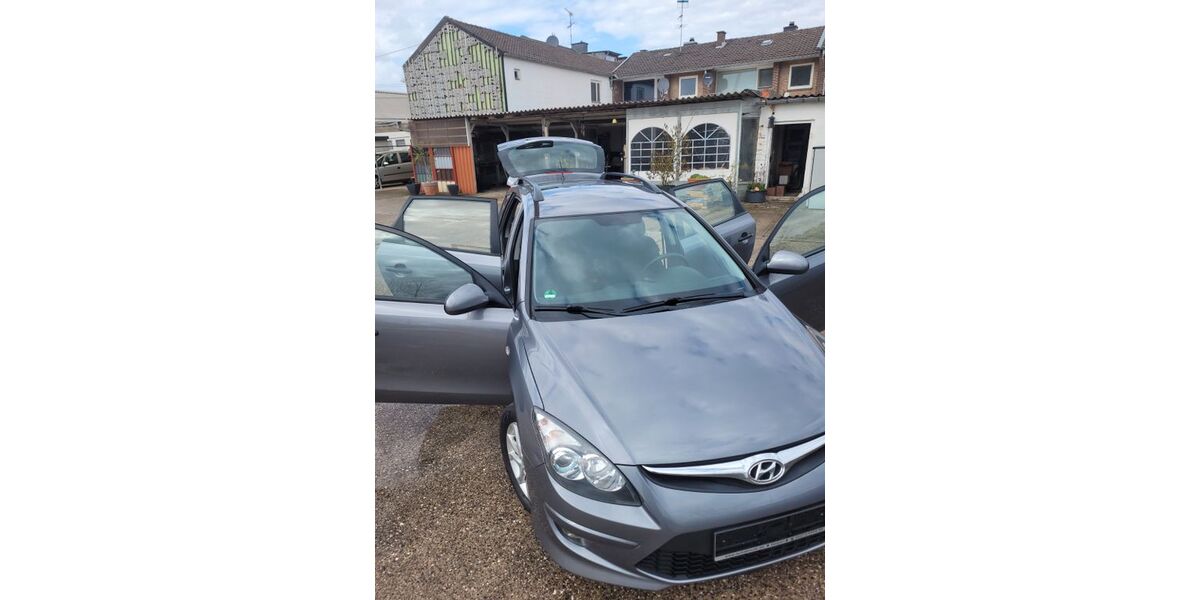 Hyundai i30 218.000 km 3.490 &euro; Heinsberg 52525