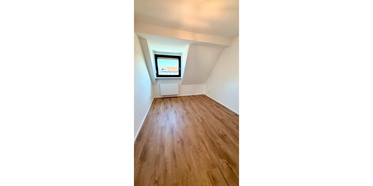 Etagenwohnung Düsseldorf Pempelfort - 3 Zimmer, 83 m&sup2;, 1.850&euro; | Angebot:25961206