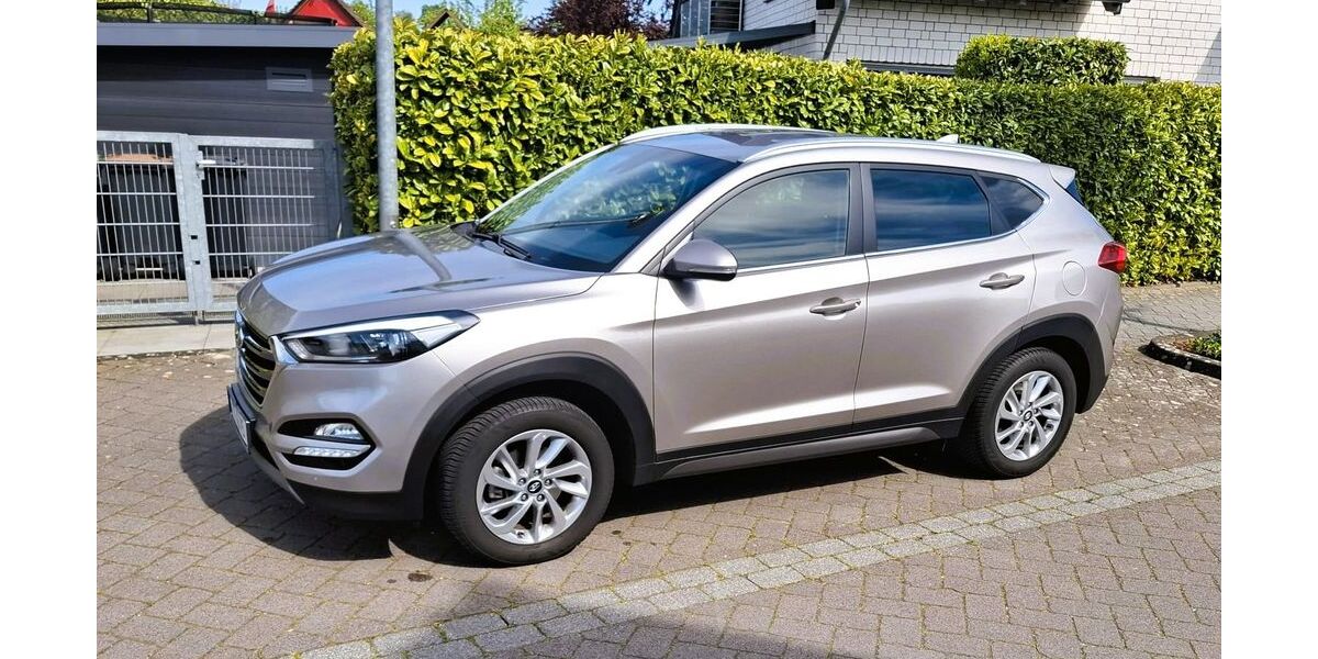 Hyundai TUCSON 96.600 km 11.950 &euro; Wegberg 41844