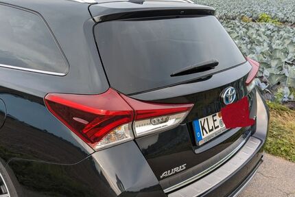 Toyota Auris Touring Sports 93.000 km 14.999 &euro; Kerken 47647