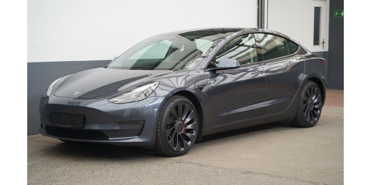 Tesla Model 3 69.870 km 28.950 &euro; Mönchengladbach 41236