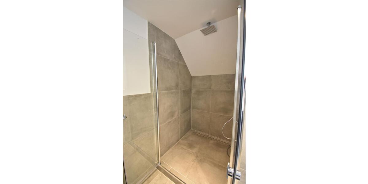 Dachgeschoßwohnung Krefeld Benrad - 3 Zimmer, 66 m&sup2;, 755&euro; | Angebot:24714331