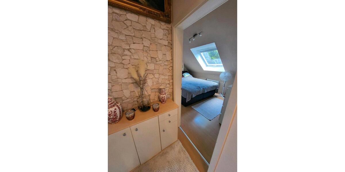 Dachgeschoßwohnung Krefeld Hüls - 2 Zimmer, 58 m&sup2;, 613&euro; | Angebot:26036366