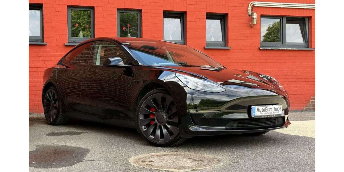 Tesla Model 3 74.944 km 31.490 &euro; Neuss 41472