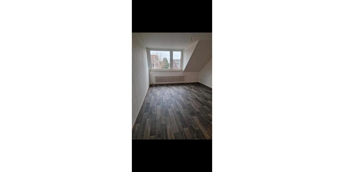 Dachgeschoßwohnung Korschenbroich - 4 Zimmer, 80 m&sup2;, 660&euro; | Angebot:26549863