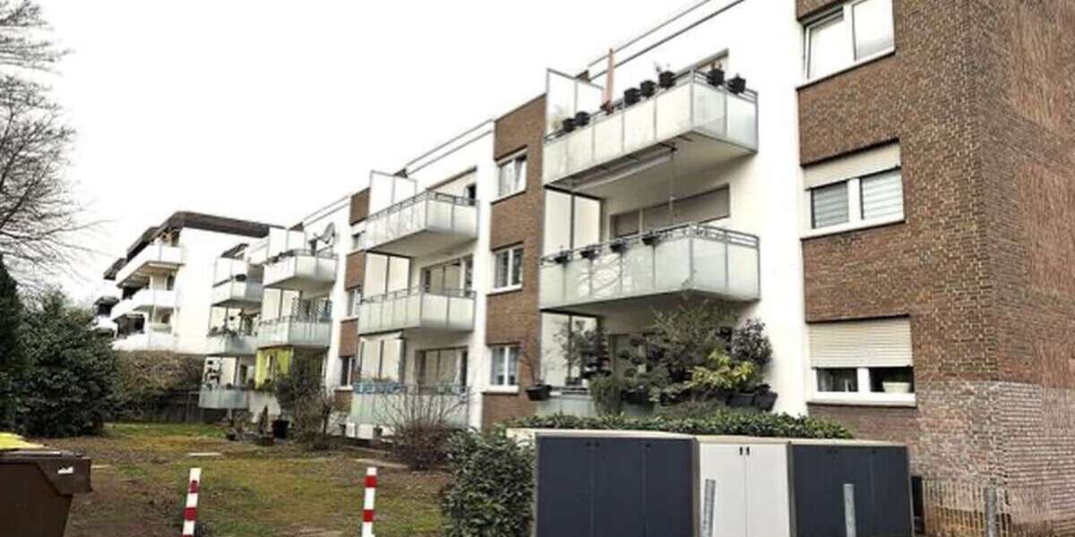 Etagenwohnung Mönchengladbach Süd - 4 Zimmer, 110 m&sup2;, 1.300&euro; | Angebot:25429475