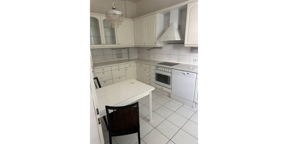 Mehrfamilienhaus, Wohnhaus Düsseldorf Friedrichstadt - 6 Zimmer, 140 m&sup2;, 3.500&euro; | Angebot:26825738