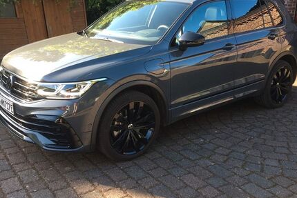 VW Tiguan 15.490 km 37.900 &euro; Neukirchen-Vluyn Ortsteil Niep 47506