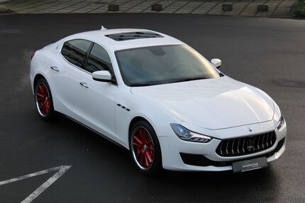 Maserati Ghibli 118.564 km 27.000 &euro; Düsseldorf 40233