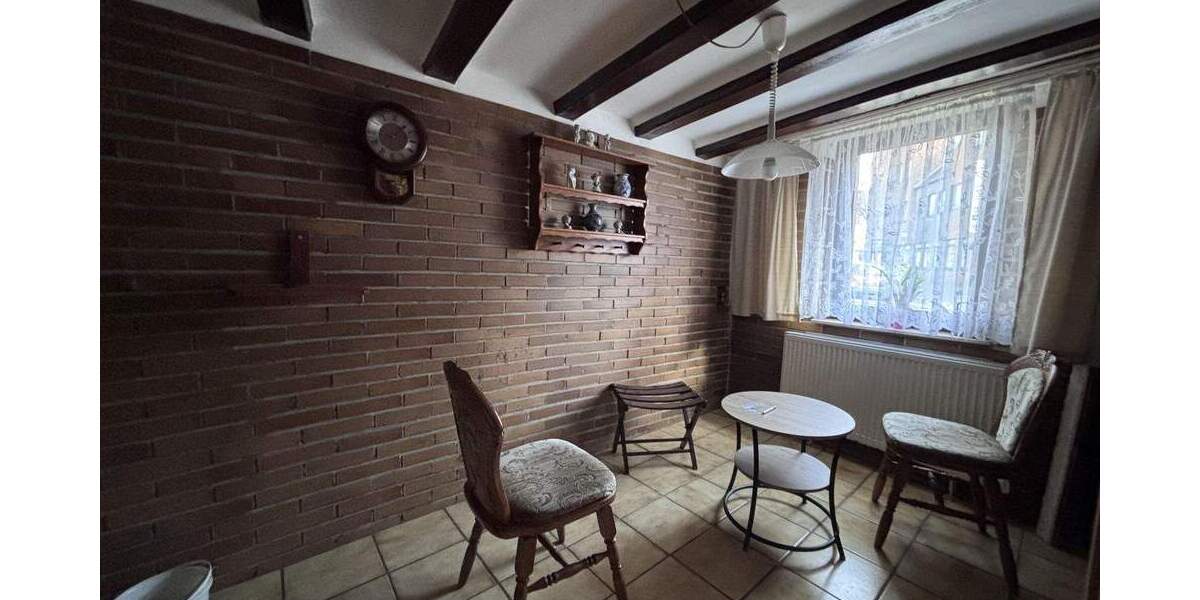 Mehrfamilienhaus, Wohnhaus Willich - 4 Zimmer, 75 m&sup2;, 150.000&euro; | Angebot:25774988