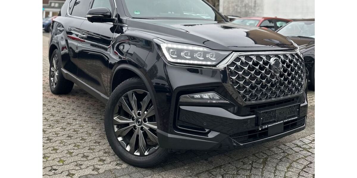 SsangYong REXTON 122.960 km 31.398 &euro; Mönchengladbach 41063