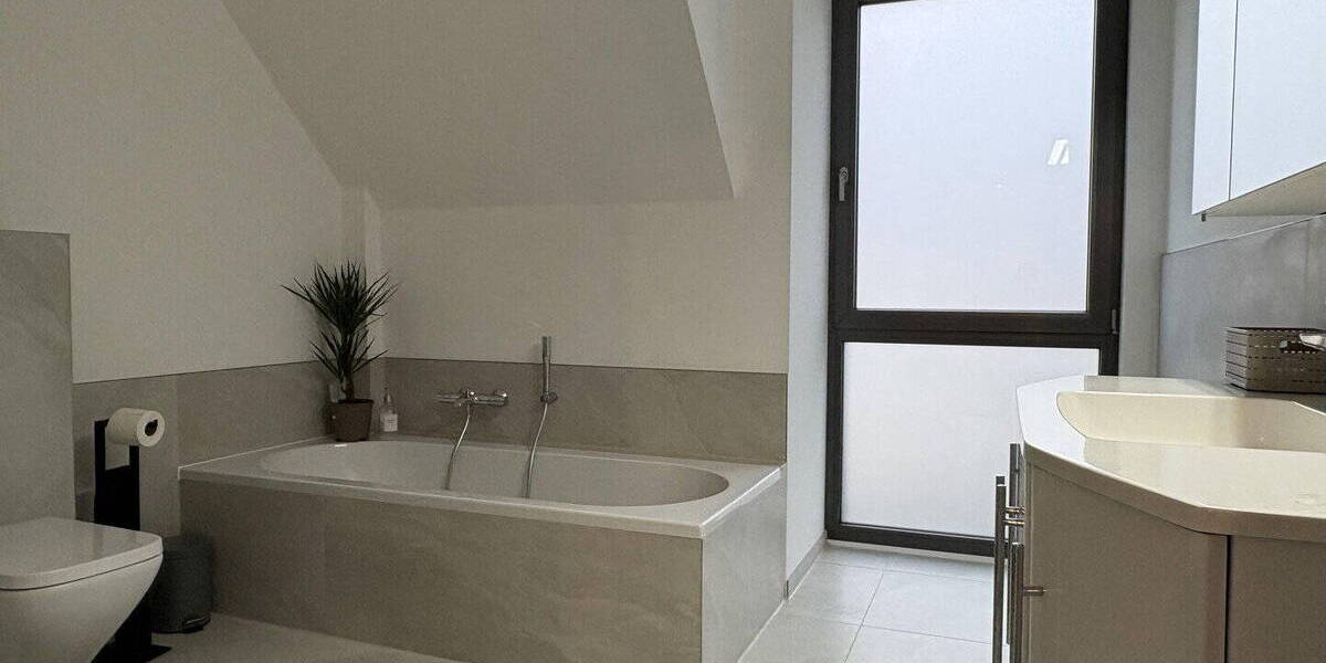 Reihenmittelhaus Willich Neersen - 5 Zimmer, 178 m&sup2;, 649.000&euro; | Angebot:26472889