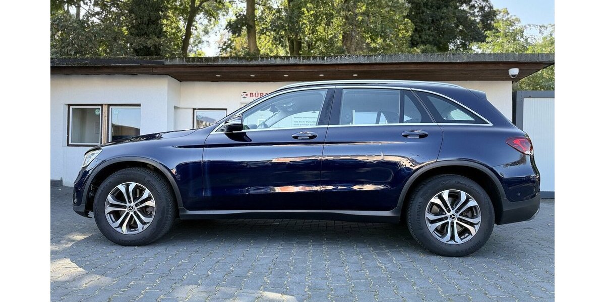 Mercedes-Benz GLC 220 d 4Matic / 1.Hd / MBUX / Kamera / Leder 99.000 km 32.490 &euro; Mönchengladbach 41066