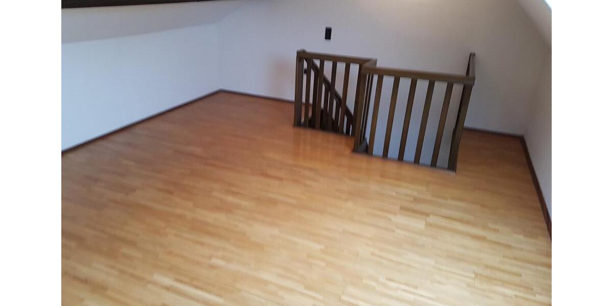 Maisonettenwohnung Krefeld - 2.5 Zimmer, 90 m&sup2;, 800&euro; | Angebot:25892864