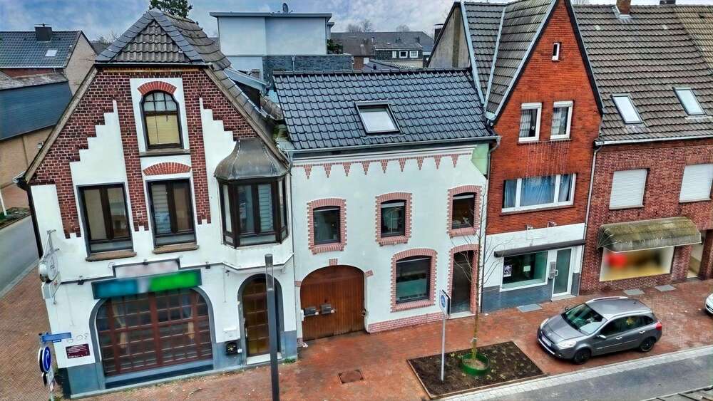 Einfamilienhaus Geldern - 7 Zimmer, 200 m&sup2;, 299.000&euro; | Angebot:25477740