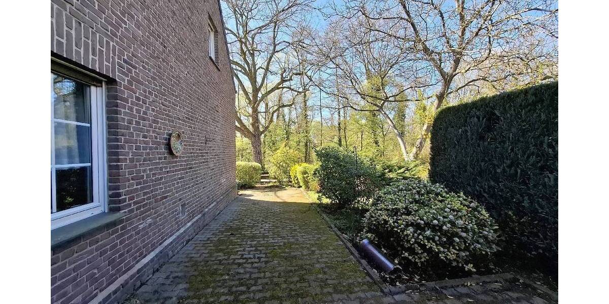 Doppelhaushälfte Nettetal Lobberich - 6 Zimmer, 145 m&sup2;, 980&euro; | Angebot:26596361