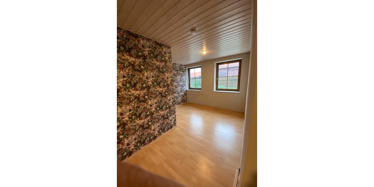 Erdgeschoßwohnung Straelen - 3 Zimmer, 125 m&sup2;, 1.000&euro; | Angebot:26604532