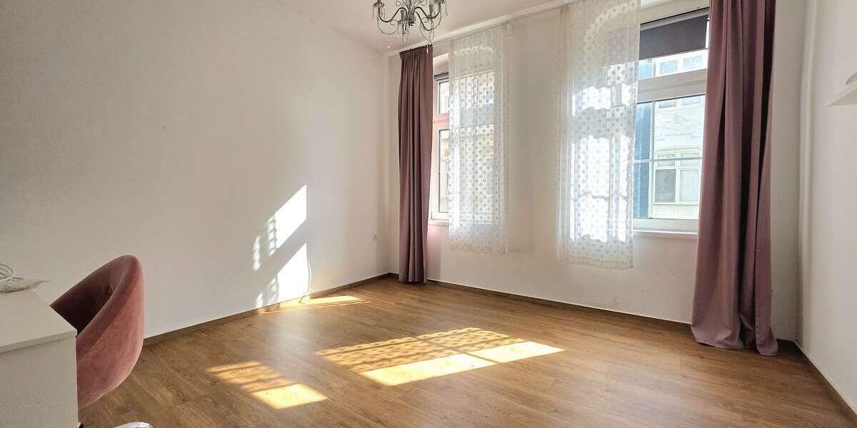 Einfamilienhaus Neuss Furth-Mitte - 8 Zimmer, 211 m&sup2;, 500.000&euro; | Angebot:26072190