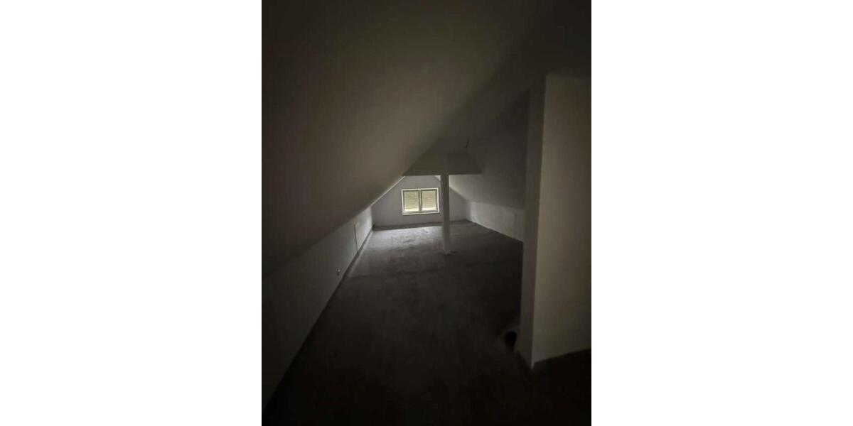 Etagenwohnung Hückelhoven - 4 Zimmer, 90 m&sup2;, 1.400&euro; | Angebot:26005022