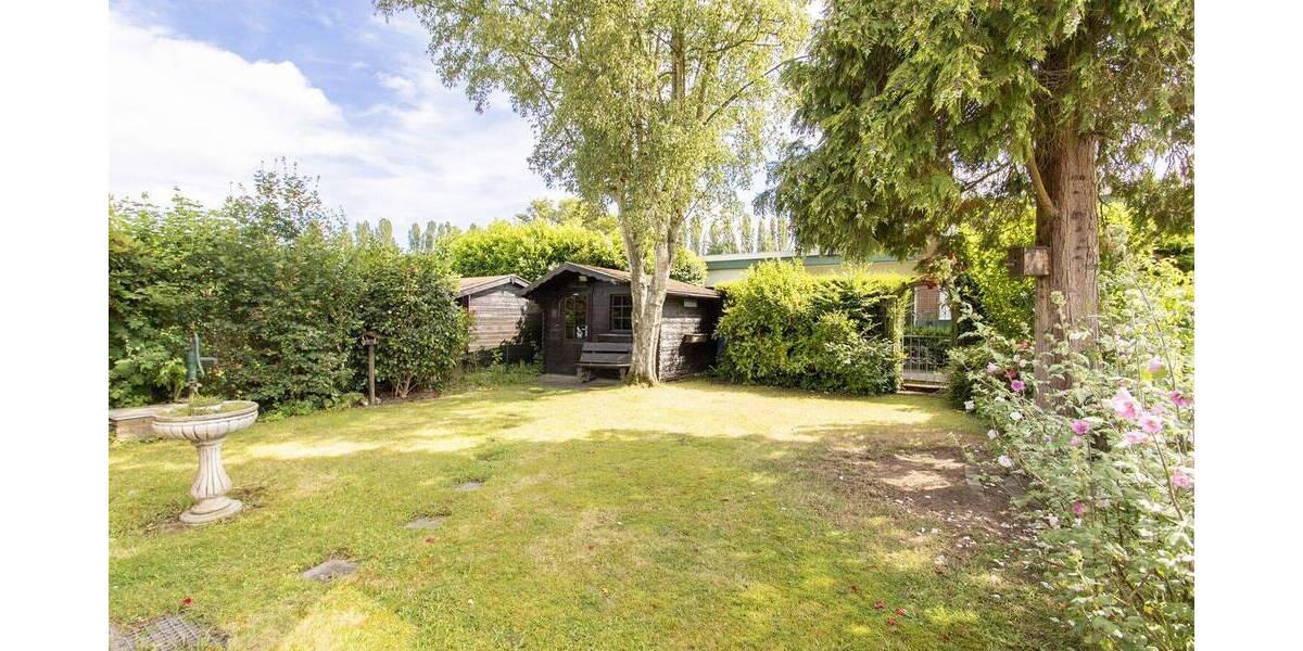 Bungalow Neuss / Reuschenberg Reuschenberg - 3 Zimmer, 105 m&sup2;, 320.000&euro; | Angebot:26858992
