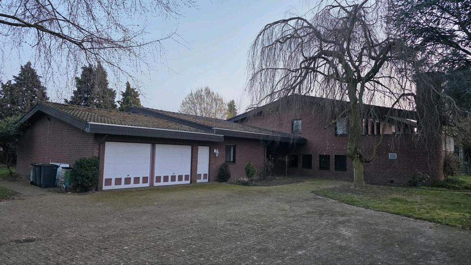 Einfamilienhaus Kerken - 12 Zimmer, 442 m&sup2;, 3.300&euro; | Angebot:25384163