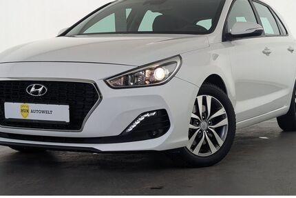 Hyundai i30 5.990 km 18.260 &euro; Düsseldorf 40599