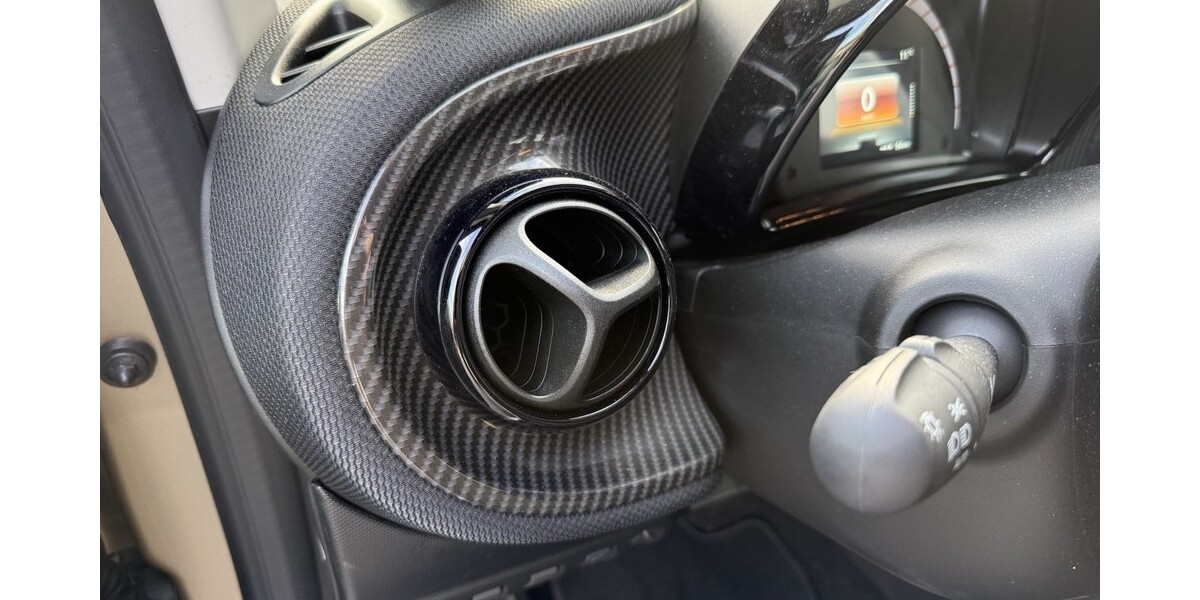 Smart ForTwo 1.621 km 18.450 &euro; Mönchengladbach 41061