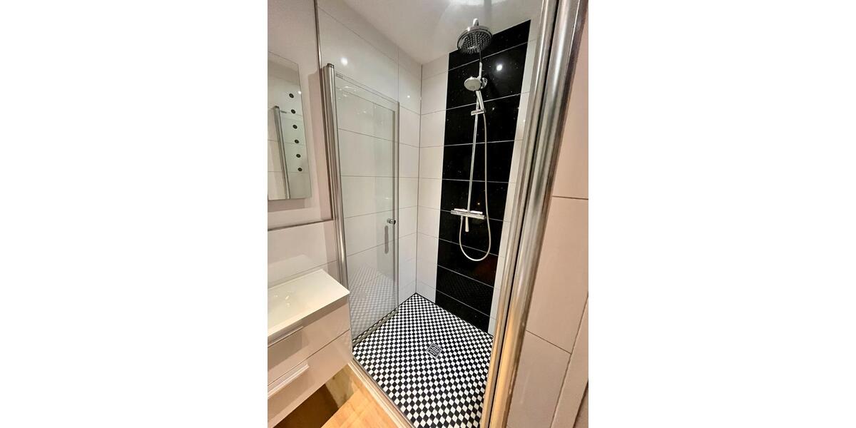 Etagenwohnung Düsseldorf Flingern Süd - 3 Zimmer, 95 m&sup2;, 559.000&euro; | Angebot:24996367