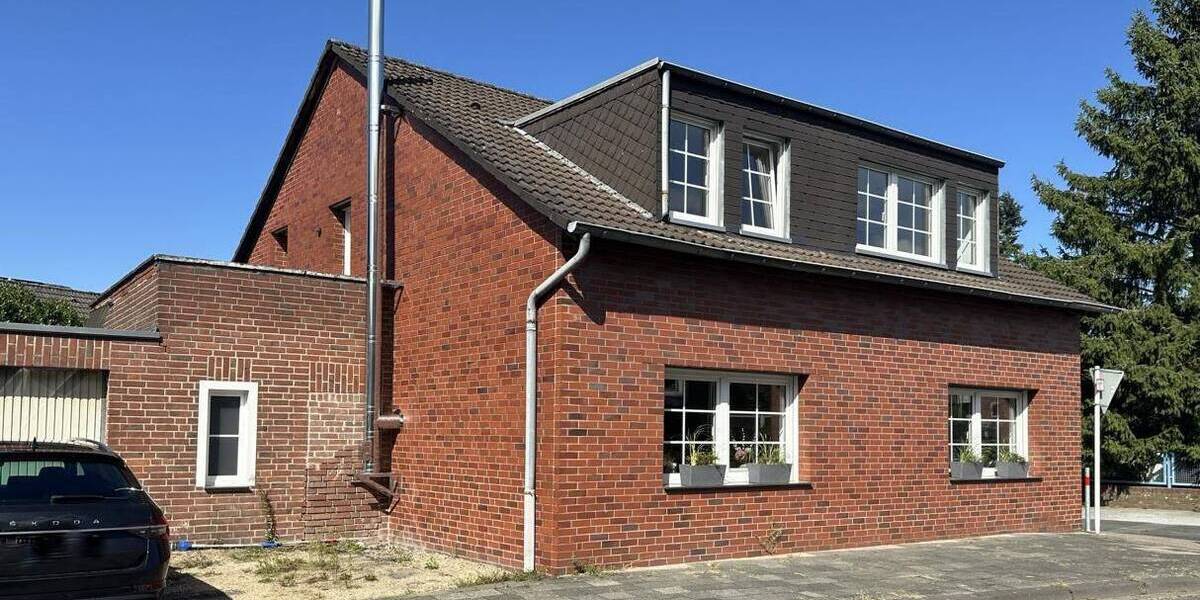 Einfamilienhaus Mönchengladbach Hardt - 7 Zimmer, 213 m&sup2;, 599.000&euro; | Angebot:25801284